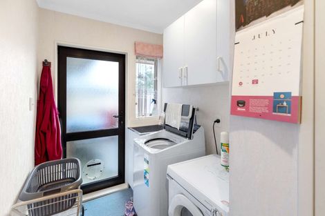 Photo of property in 3 Celtic Court, Roslyn, Palmerston North, 4414