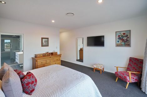 Photo of property in 36 Te Kohanga Drive, Pegasus, 7612