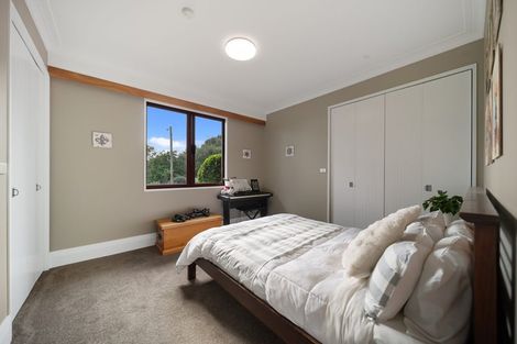 Photo of property in 15 Kaipara Road, Papakura, 2582