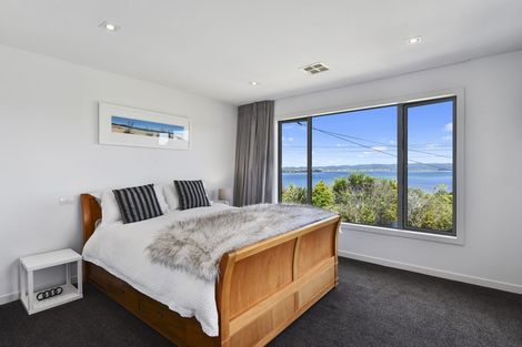 Photo of property in 27 Tizard Road, Birkenhead, Auckland, 0626