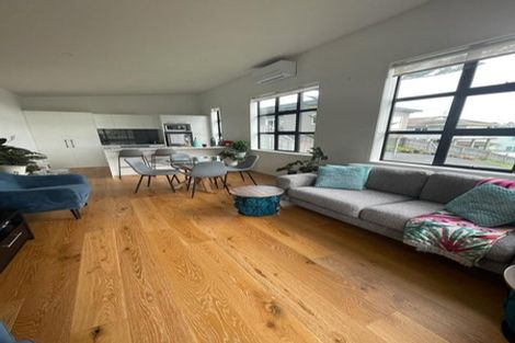 Photo of property in 6a Moffat Road, Red Beach, 0932