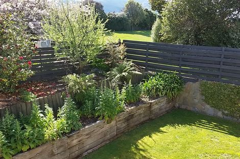 Photo of property in 100 Taupo View Road, Taupo, 3330