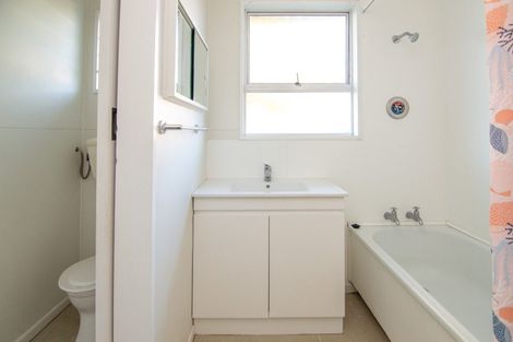 Photo of property in 10 Bruce Place, Highbury, Palmerston North, 4412