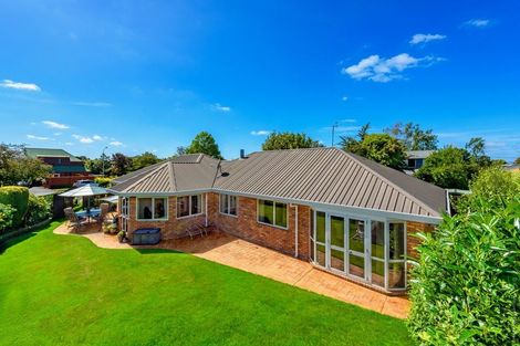 Photo of property in 5 Patricia Place, Harewood, Christchurch, 8051