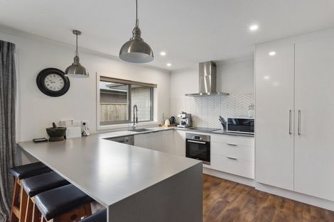 Photo of property in 6 Gardner Place, Otaki, 5512