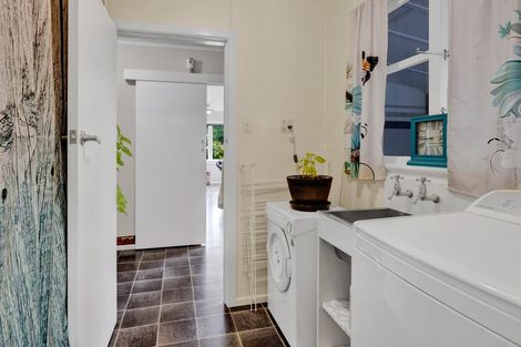 Photo of property in 8 Wera Street, Hawera, 4610