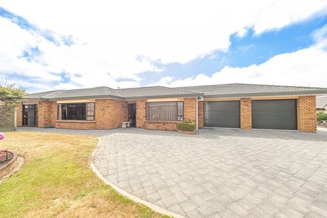 Photo of property in 10 Saint Helens Place, Tawhero, Whanganui, 4501