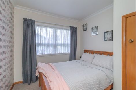 Photo of property in 230 Cambridge Street, Levin, 5510