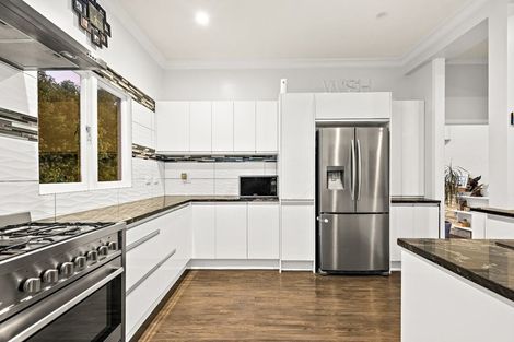 Photo of property in 1/13 Woodhouse Place, West Harbour, Auckland, 0618