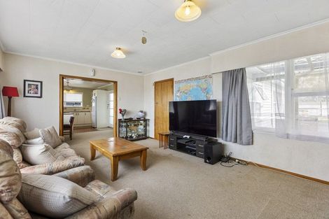 Photo of property in 8 Elm Grove, Westown, New Plymouth, 4310