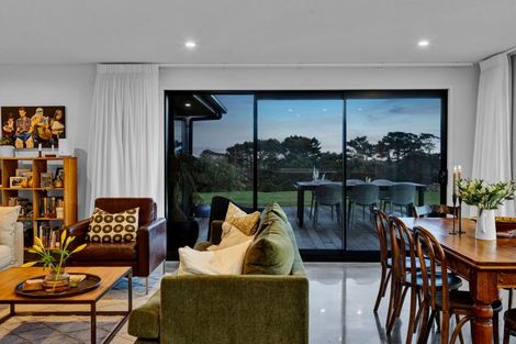 Photo of property in 2 Tasman Street, Opunake, 4616