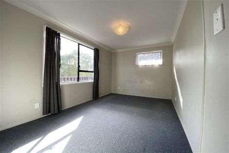 Photo of property in 6 West Harbour Drive, West Harbour, Auckland, 0618