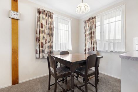 Photo of property in 9 Ellesmere Crescent, Highbury, Palmerston North, 4412