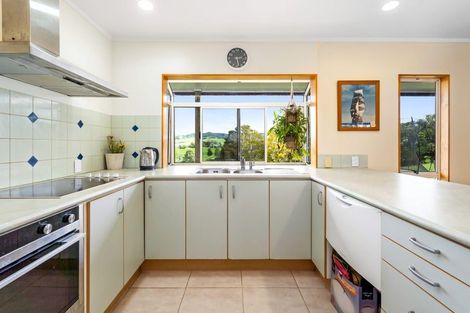Photo of property in 36 Pataua Road North, Whareora, Whangarei, 0175