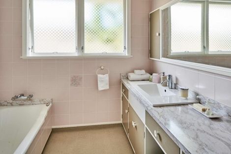 Photo of property in 41 Wai-iti Crescent, Woburn, Lower Hutt, 5010