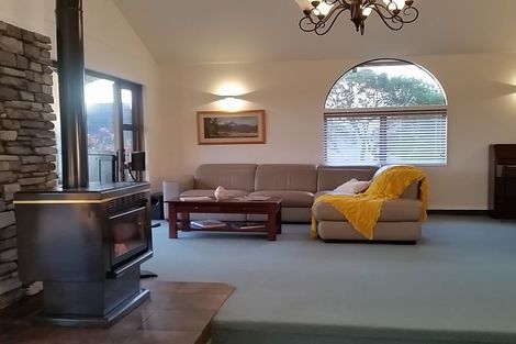 Photo of property in 100 Taupo View Road, Taupo, 3330