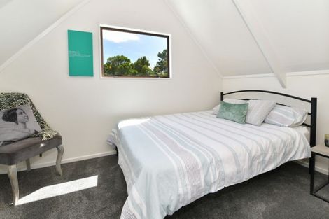 Photo of property in 1 Lucy Foster Lane, Red Beach, 0932