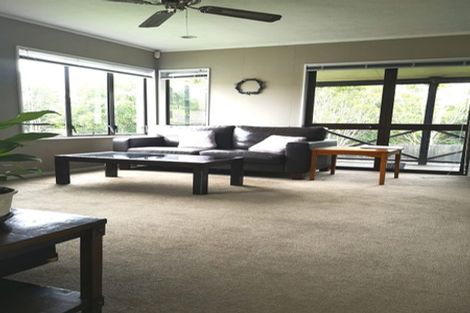 Photo of property in 12 Leven Lane, Totara Heights, Auckland, 2105