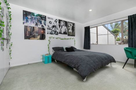 Photo of property in 1/6 Nimstedt Avenue, Oteha, Auckland, 0632