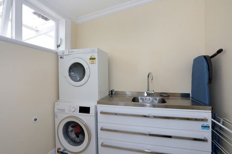 Photo of property in 161 Bridge Street, Bulls, 4818