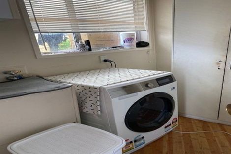 Photo of property in 11 Surman Place, Glen Eden, Auckland, 0602