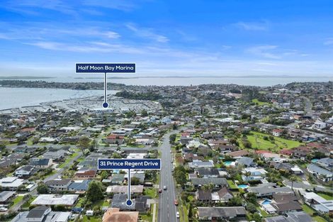 Photo of property in 31 Prince Regent Drive, Half Moon Bay, Auckland, 2012