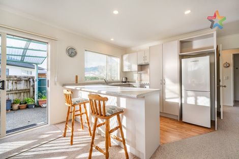 Photo of property in 10 Woodland Mews, Wainuiomata, Lower Hutt, 5014