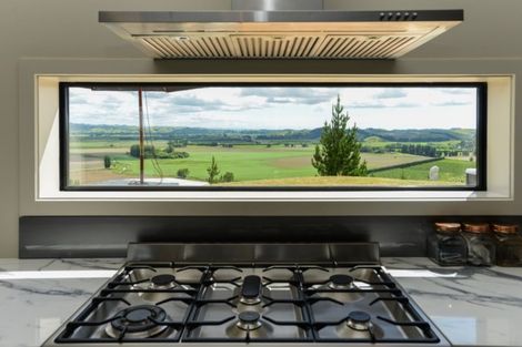 Photo of property in 71 Pirau Road, Fernhill, Napier, 4183