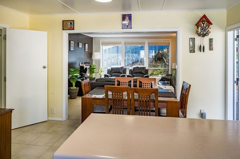 Photo of property in 79 Sunshine Avenue, Karori, Wellington, 6012