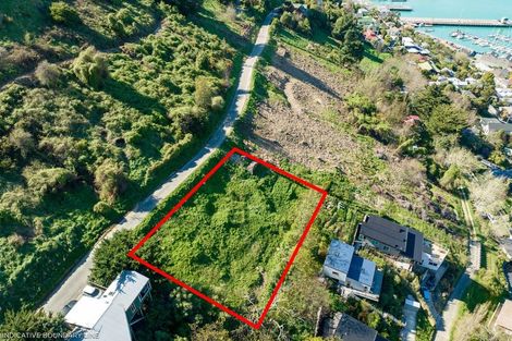 Photo of property in 11 Harmans Road, Lyttelton, 8082