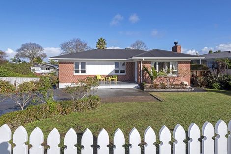 Photo of property in 1/6 Cherry Road, Bucklands Beach, Auckland, 2014