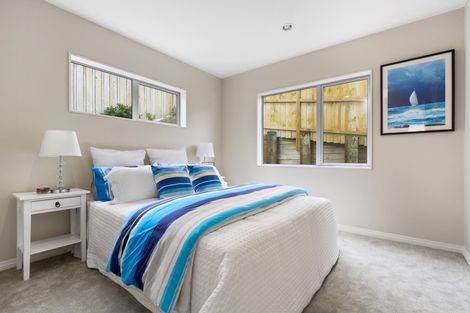 Photo of property in 11a Matisse Drive, West Harbour, Auckland, 0618