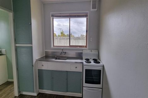 Photo of property in 8a Wyndham Road, Hannahs Bay, Rotorua, 3010