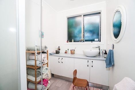 Photo of property in 19 Carey Street, Waitara, 4320