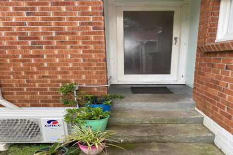 Photo of property in 99 Bolton Street, Blockhouse Bay, Auckland, 0600
