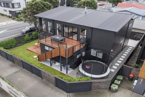 Photo of property in 16 Cuba Street, Petone, Lower Hutt, 5012