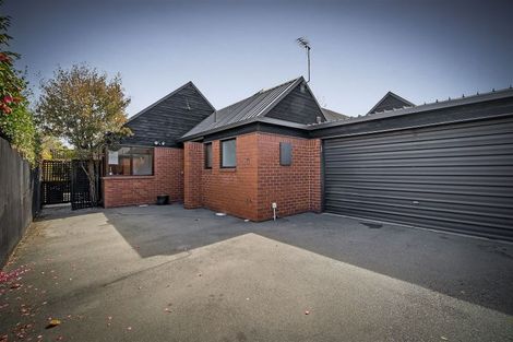 Photo of property in 27b Bryndwr Road, Fendalton, Christchurch, 8052