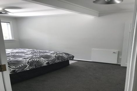 Photo of property in 70 Cutfield Road, New Plymouth, 4310