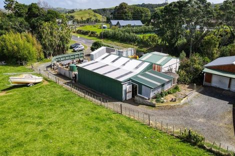 Photo of property in 2160 Awhitu Road, Pollok, Waiuku, 2684