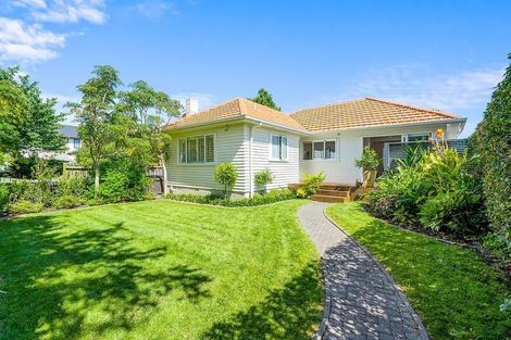 Photo of property in 35 Avondale Road, Avondale, Auckland, 1026