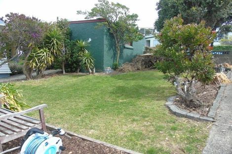 Photo of property in 83 Eden Street, Island Bay, Wellington, 6023