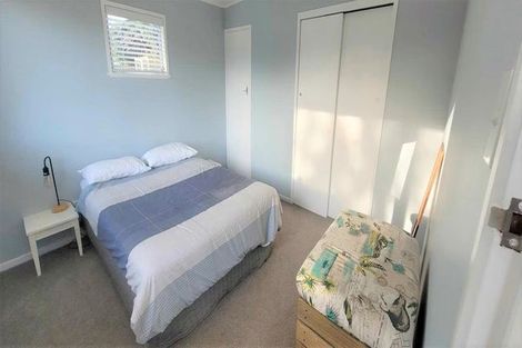 Photo of property in 12 Takarei Terrace, Mokau, 4376