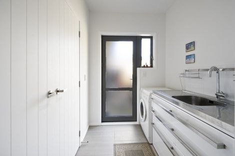 Photo of property in 38 Kingsdale Park Drive, Aokautere, Palmerston North, 4471