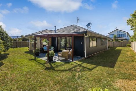 Photo of property in 136 Guildford Drive, Paraparaumu Beach, Paraparaumu, 5032