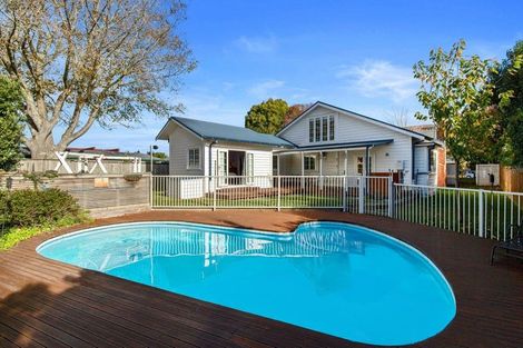 Photo of property in 1 Fow Street, Hamilton Central, Hamilton, 3204