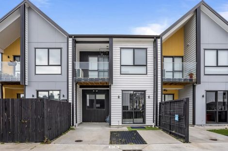 Photo of property in 75 Papatupu Way, Kumeu, 0810