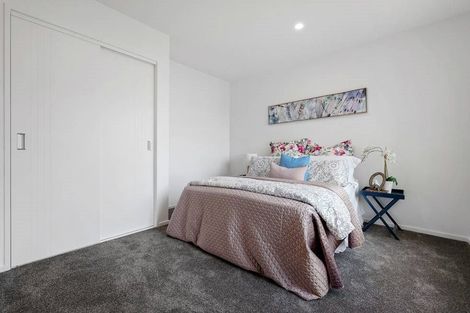 Photo of property in 26b Hutchinsons Road, Bucklands Beach, Auckland, 2014