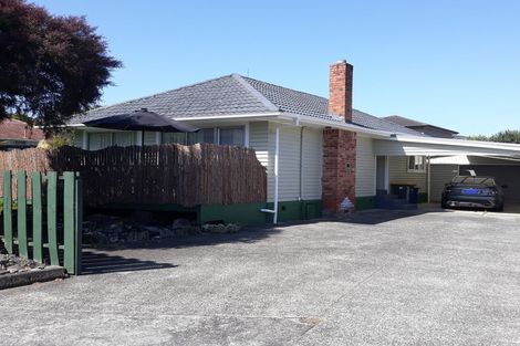 Photo of property in 39 Titoki Street, Te Atatu Peninsula, Auckland, 0610