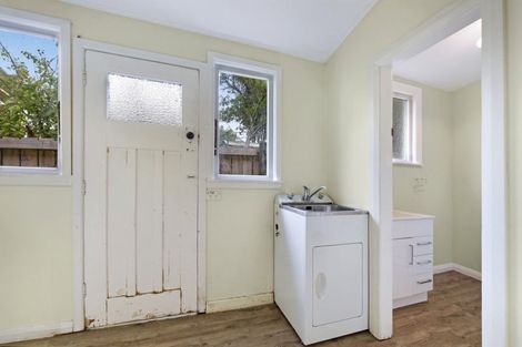 Photo of property in 76 Waimea Road, Nelson South, Nelson, 7010