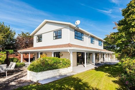 Photo of property in 4 Rowanwood Close, Halswell, Christchurch, 8025